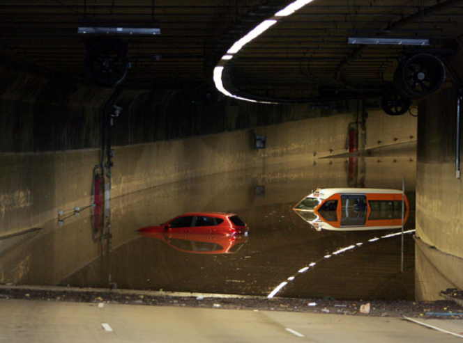 Abandoned vehicles in the Inner City Bypass, Bowen Hills. Photo - Steve Pohlner